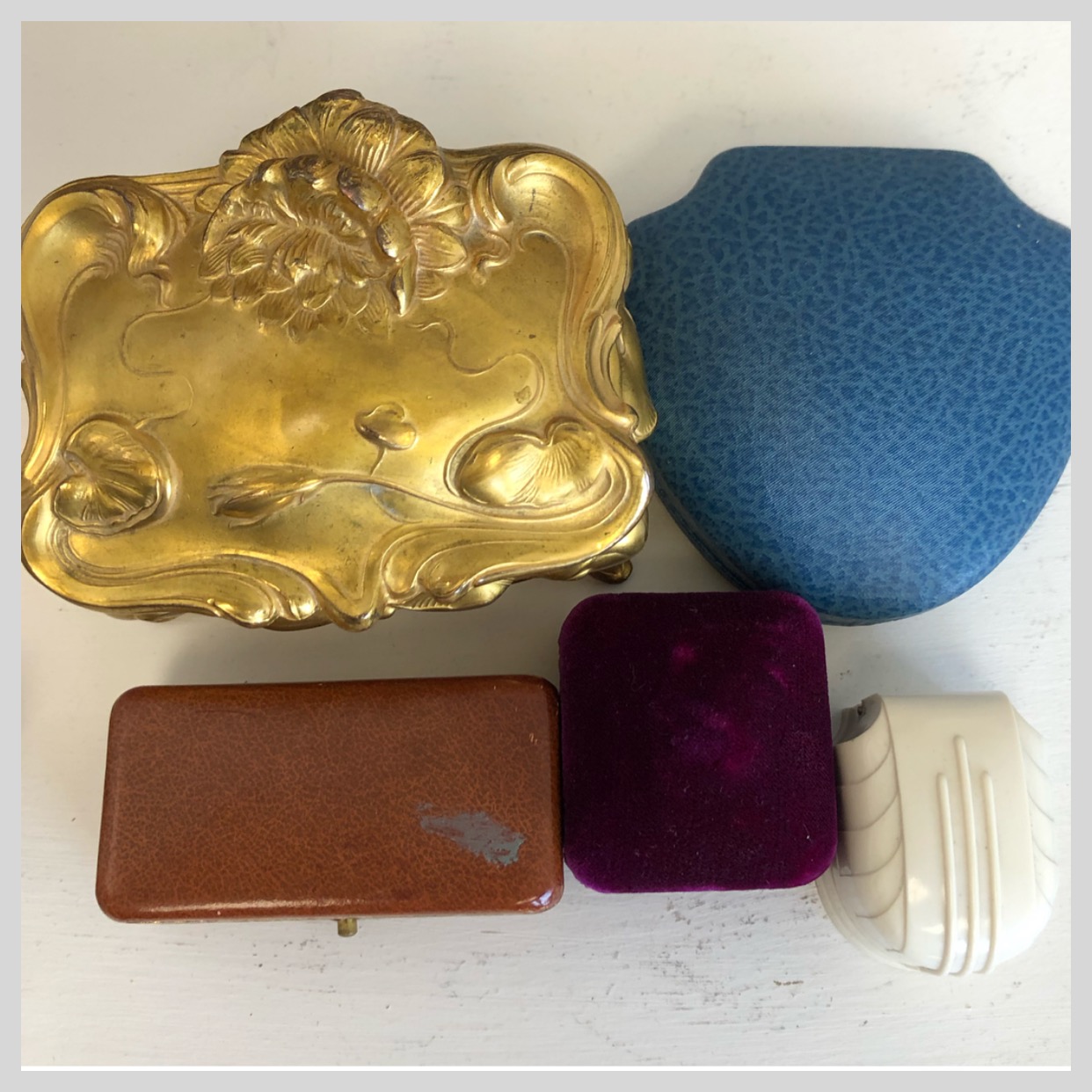 Antique & Vintage Ring Boxes Are Trending S.Taylor Jewellery